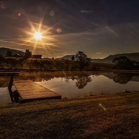 Almenland Lejlighedshotel 3*