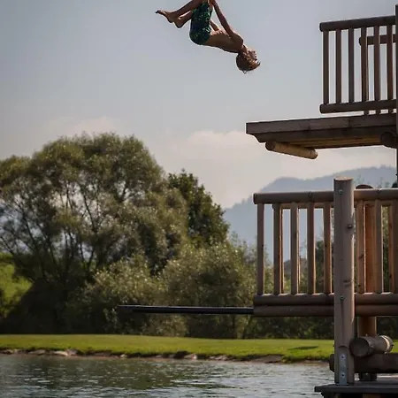 Almenland Lejlighedshotel 3*